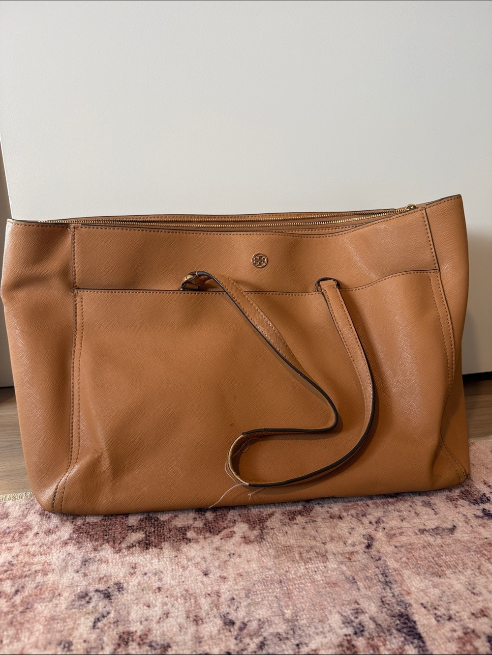 Tory Burch Parker Large Tan Saffiano Tote Shoulder Bag - Picture 1 of 9